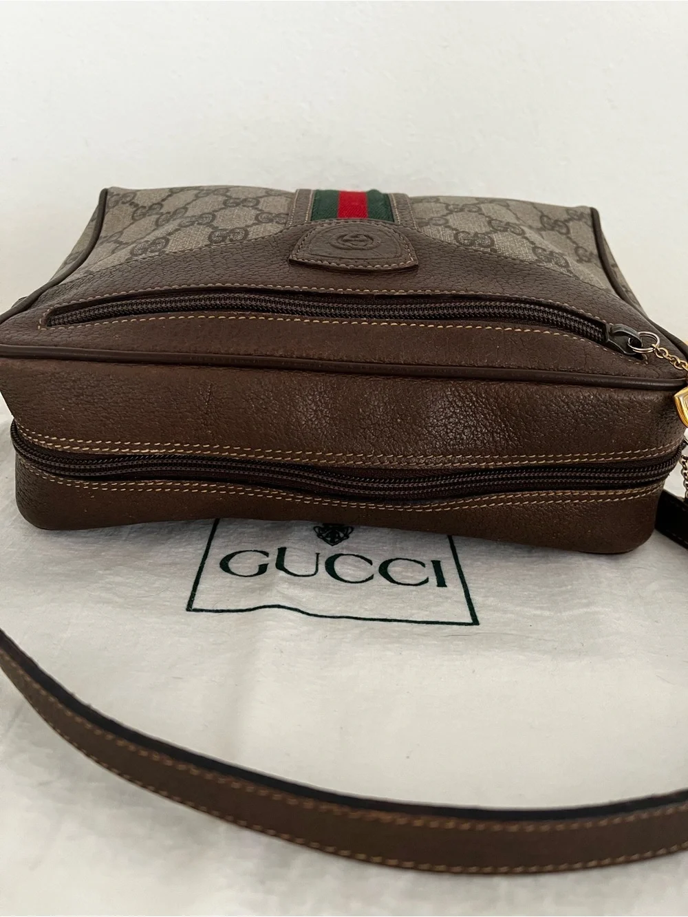 Vintage Gucci GG Supreme Sherry Line Crossbody Rare Collectible Late 1970’s - 80